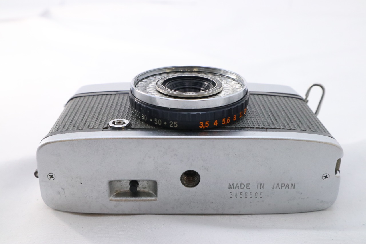 Olympus オリンパス PEN EE-2 シルバーボディ コンパクト