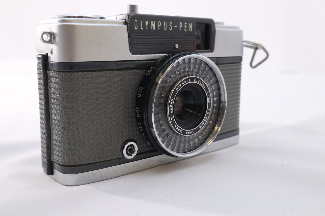 新品入荷 Olympus オリンパス PEN EE-2 シルバーボディ コンパクト フィルムカメラ
